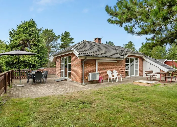 Botulf - 3-8km From The Sea By Interhome Vakantiehuis Tagholm